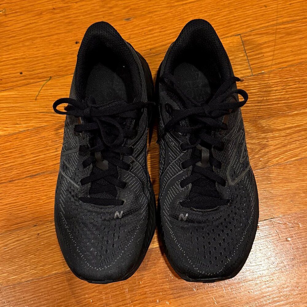 New Balance Women's Charcoal/Black Athletic Running Shoes - Picture 3 of 10